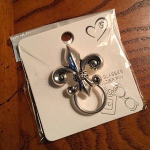 NEW! Silver Glasses holder pin brooch
